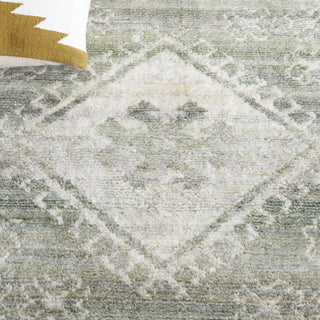 Safavieh Marquee MRQ108Y Green / Sage Area Rug Detail