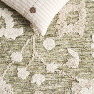 Safavieh Marquee MRQ503Y Green / Ivory Area Rug Detail