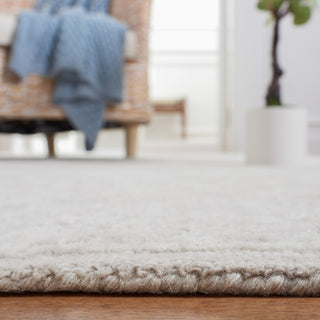 Safavieh Martha Stewart MSR3275 Light Grey / Taupe Area Rug Detail