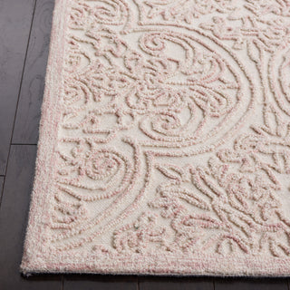 Safavieh Martha Stewart MSR3511U Ivory / Pink Area Rug Detail
