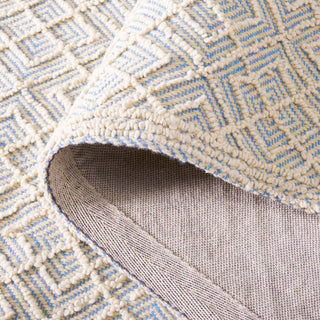 Safavieh Martha Stewart MSR3524A Ivory / Blue Area Rug Fold