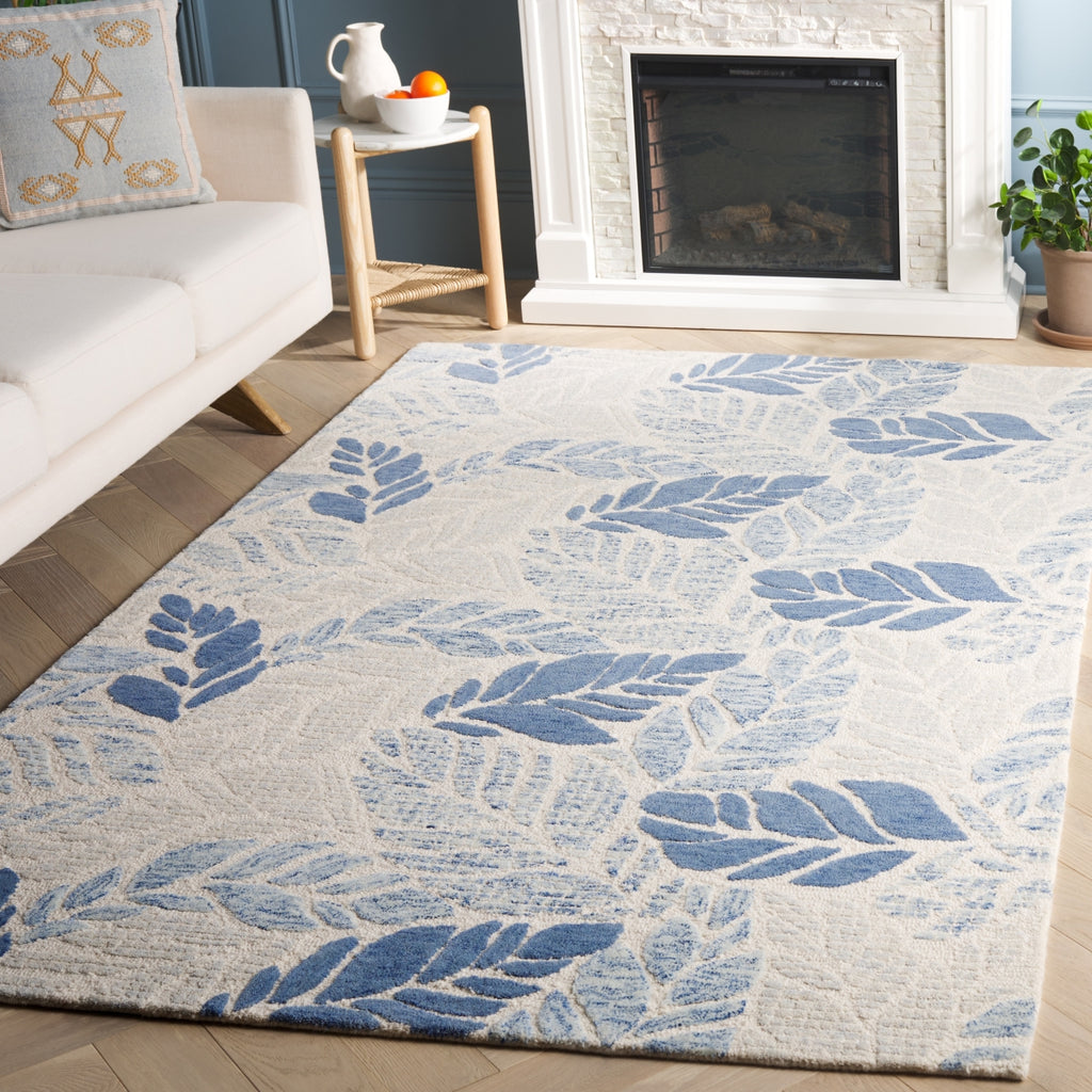 Safavieh Martha Stewart 300 MSR3530M Ivory / Blue Area Rug Room Scene Feature