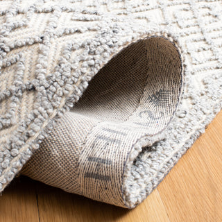 Safavieh Martha Stewart MSR3531F Grey / Beige Area Rug Detail