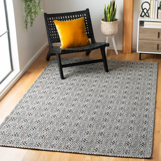Safavieh Martha Stewart MSR402 Charcoal / Grey Area Rug Room Scene Feature