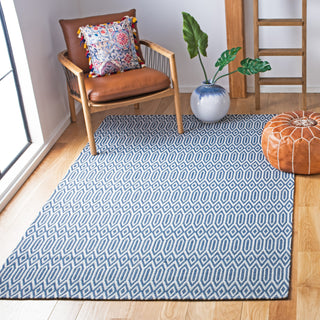 Safavieh Martha Stewart MSR405 Blue / Grey Area Rug Room Scene Feature