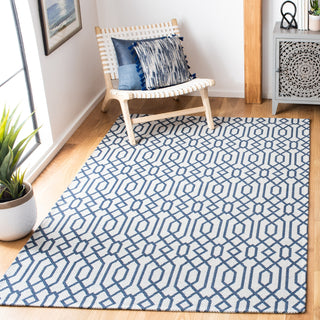 Safavieh Martha Stewart MSR421 Blue / Grey Area Rug Room Scene Feature
