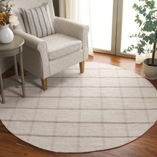 Safavieh Montauk MTK322B Ivory / Beige Area Rug Room Scene Feature