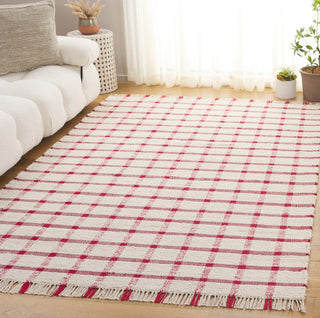 Safavieh Montauk MTK322Q Ivory / Red Area Rug Room Scene Feature