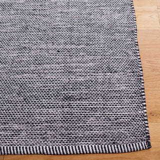 Safavieh Montauk MTK701Z Black / Ivory Area Rug Detail