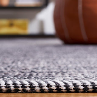 Safavieh Montauk MTK701Z Black / Ivory Area Rug Detail