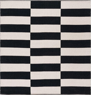 Safavieh Montauk MTK705Z Black / Ivory Area Rug Square