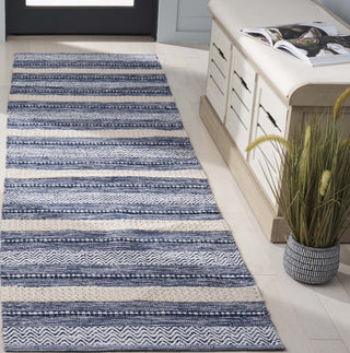 Safavieh Montauk MTK976N Navy / Ivory Area Rug Room Scene