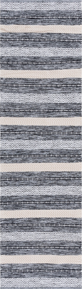 Safavieh Montauk MTK976Z Black / Ivory Area Rug Runner