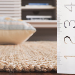 Safavieh Montauk MTK978A Natural / Yellow Area Rug Detail