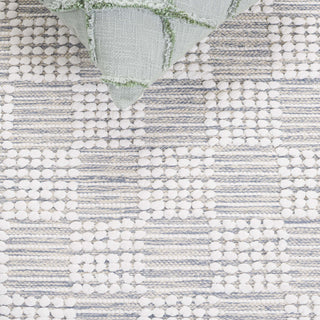 Safavieh Montauk MTK979F Silver / Ivory Area Rug Detail