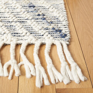 Safavieh Natura NAT176M Ivory / Blue Area Rug Detail