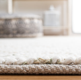 Safavieh Natura NAT182W Sage / Ivory Area Rug Detail