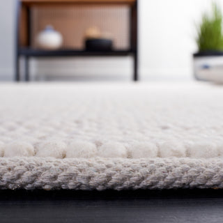 Safavieh Natura NAT220B Ivory / Beige Area Rug Detail