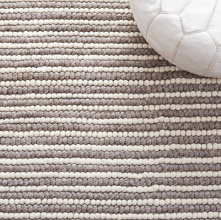 Safavieh Natura NAT220T Ivory / Dark Brown Area Rug Detail