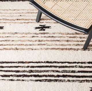 Safavieh Natura NAT325Z Black / Ivory Area Rug Detail