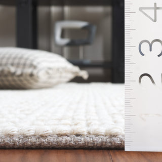 Safavieh Natura NAT703T Brown / Ivory Area Rug Detail