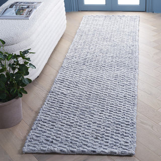 Safavieh Natura NAT715F Grey / Black Area Rug Room Scene Feature