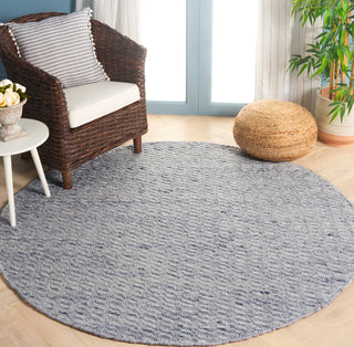 Safavieh Natura NAT715F Grey / Black Area Rug Room Scene