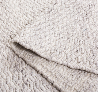 Safavieh Natura NAT715G Silver Area Rug Fold