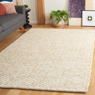 Safavieh Natura NAT717B Beige / Ivory Area Rug Room Scene Feature