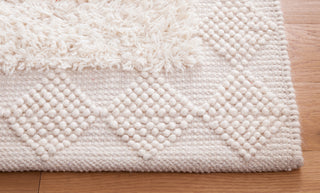 Safavieh Natura NAT722A Ivory Area Rug Detail