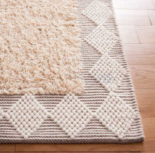 Safavieh Natura NAT722B Beige / Ivory Area Rug Detail