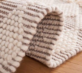 Safavieh Natura NAT722B Beige / Ivory Area Rug Detail