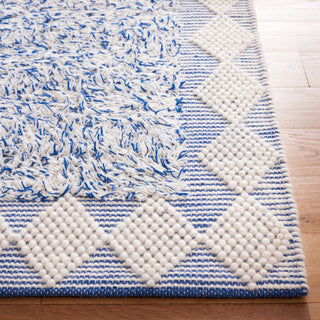 Safavieh Natura NAT722M Blue / Ivory Area Rug Detail
