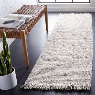 Safavieh Natura NAT902F Grey / Black Area Rug Room Scene Feature