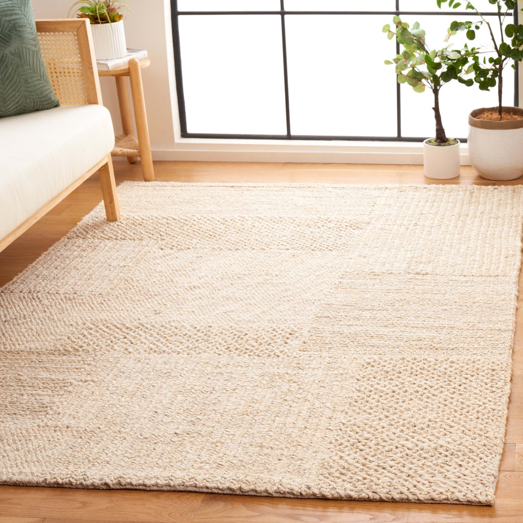 Safavieh Natural Fiber NF554B Bleach / Ivory Area Rug Room Scene Feature