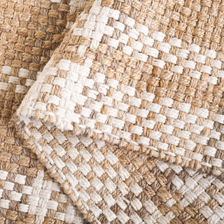 Safavieh Natural Fiber NF841A / Bleach Area Rug Fold