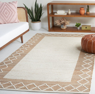 Safavieh Natural Fiber NFB279A / Ivory Area Rug Room Scene