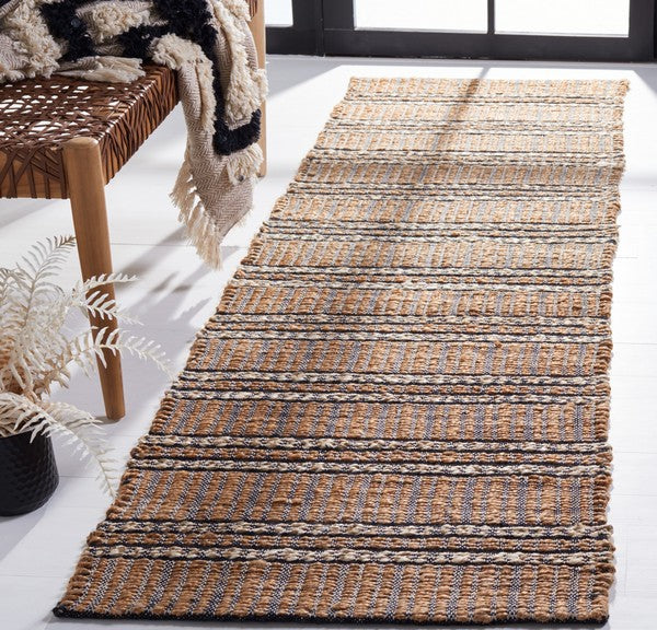 Safavieh Natural Fiber NFB651Z Black / Area Rug Room Scene Feature