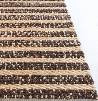 Safavieh Natural Fiber NFB779T / Brown Area Rug Detail