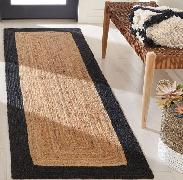 Safavieh Natural Fiber NFB852Z / Black Area Rug Room Scene Feature