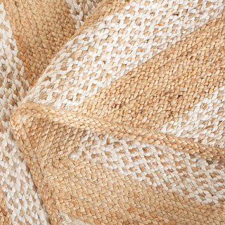 Safavieh Natural Fiber NFB926A / Ivory Area Rug Fold