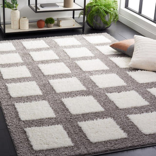 Safavieh Norway NOR204 Grey / Ivory Area Rug Room Scene Feature