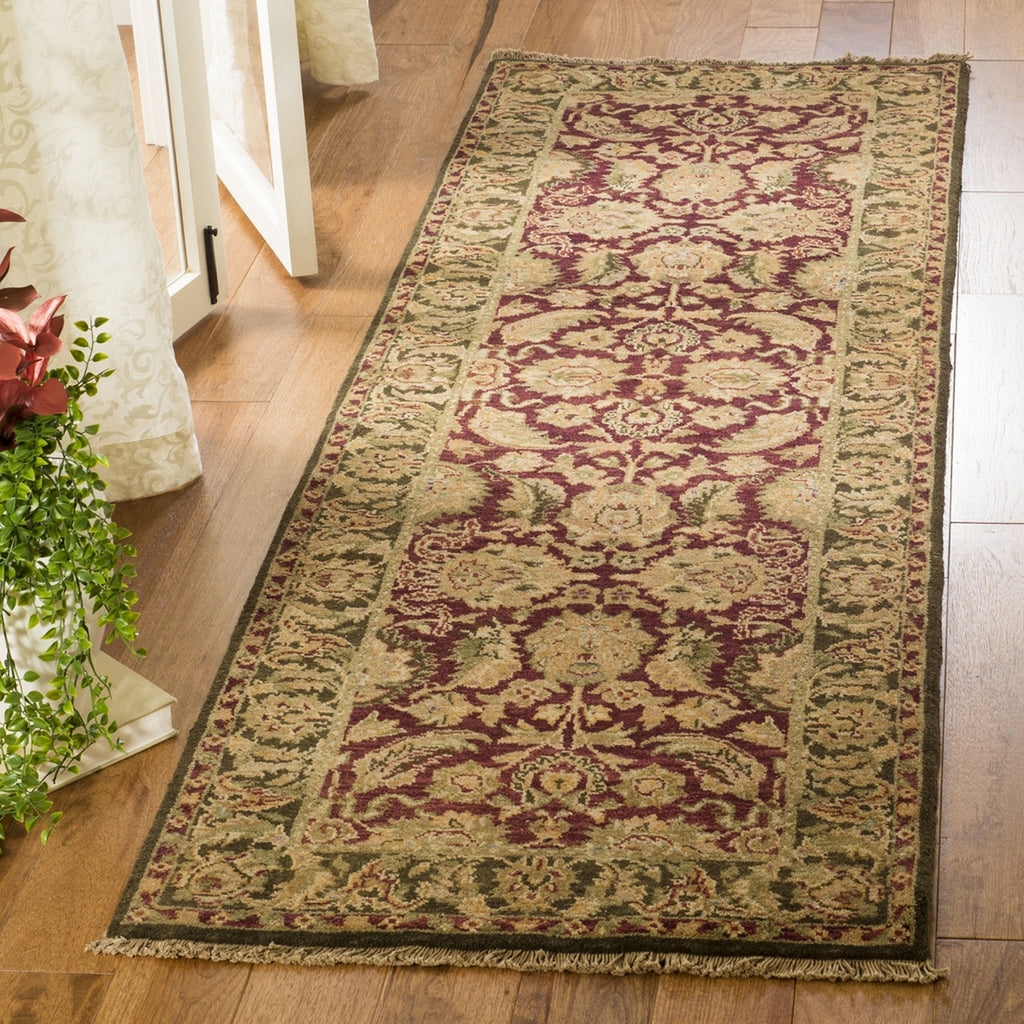 Safavieh Old World OW115 Burgundy / Green Area Rug