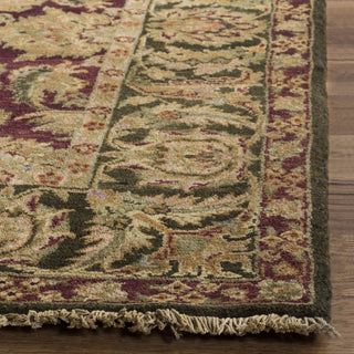 Safavieh Old World OW115 Burgundy / Green Area Rug