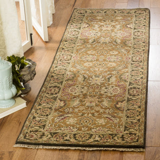 Safavieh Old World OW115 Gold / Green Area Rug