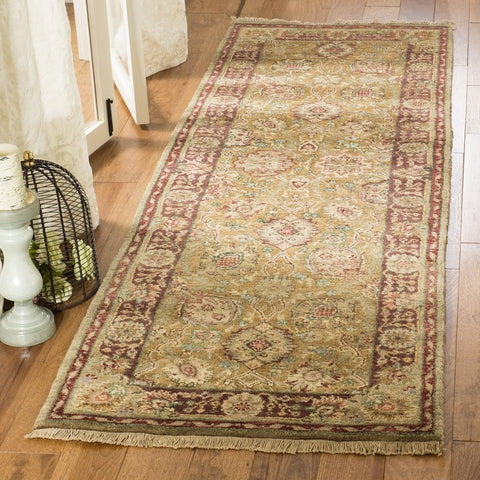 Safavieh Old World OW118 Gold Area Rug
