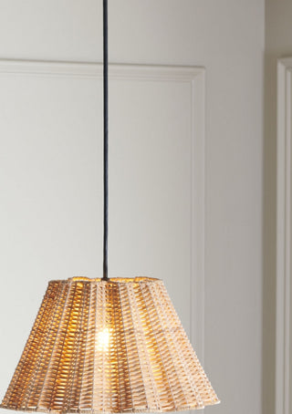 Safavieh Melora PND3028A Natural Lamp Room Scene On Feature