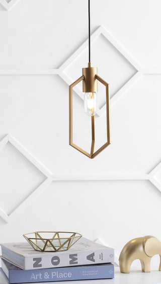 Safavieh Eastwood PND4009A Brass Lamp Room Scene On Feature