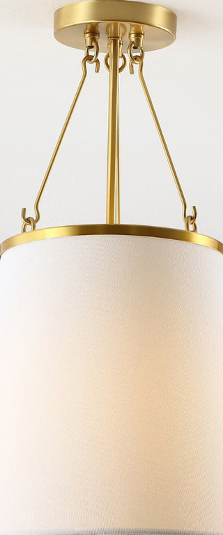 Safavieh Valor PND4133A Gold / White Lamp Room Scene On Feature