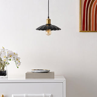 Safavieh Novaire PND4153A Black / Brass Lamp Room Scene Off Feature